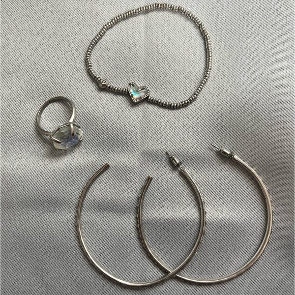 Kendra Scott silver bracelet, earrings, ring - Picture 2 of 5